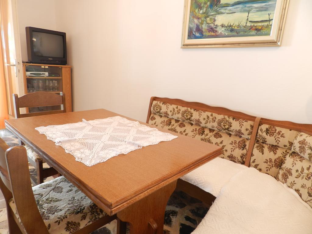 Apartment Mihalj Jadrija-Ground Floor Pokoj fotografie
